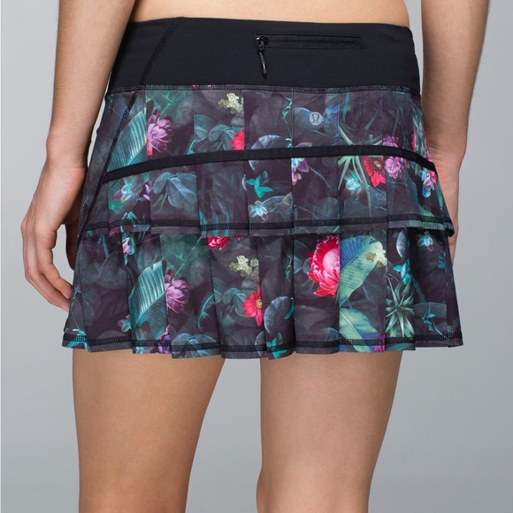 Lululemon Run Pace Setter Skirt Size 6 - Picture 1 of 5
